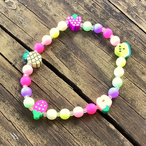 Handmade beaded bracelet - Picture 5 of 5